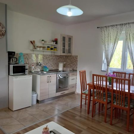 Apartment Rosie Smoljanac Ngoại thất bức ảnh