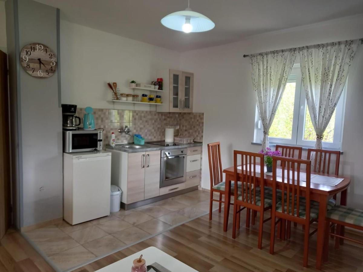 Apartment Rosie Smoljanac Ngoại thất bức ảnh
